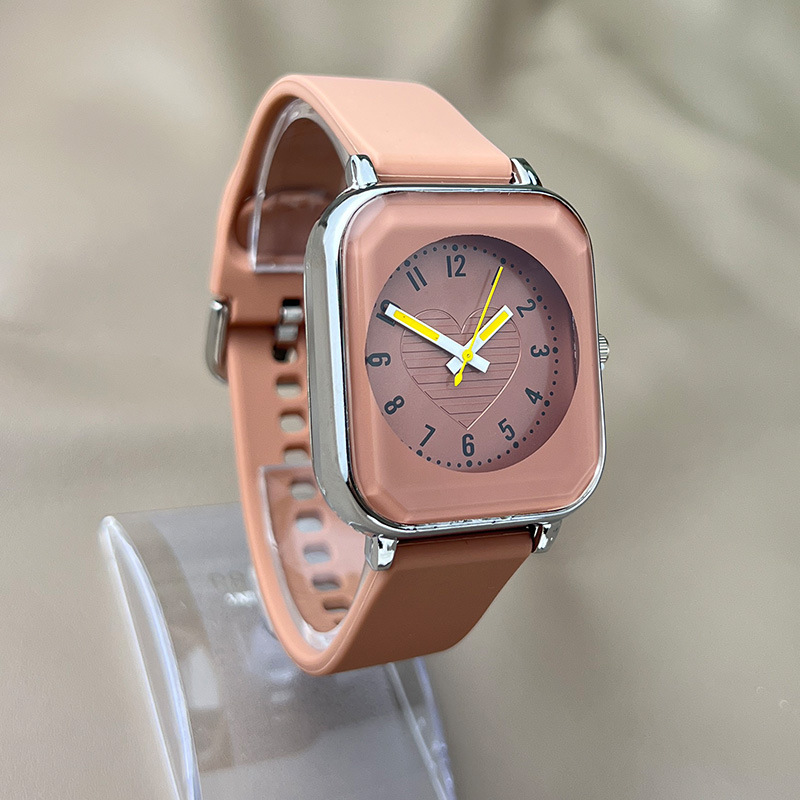 Fashion Minimalist Women Quart - مراجعة Silicone Band Women وسعره