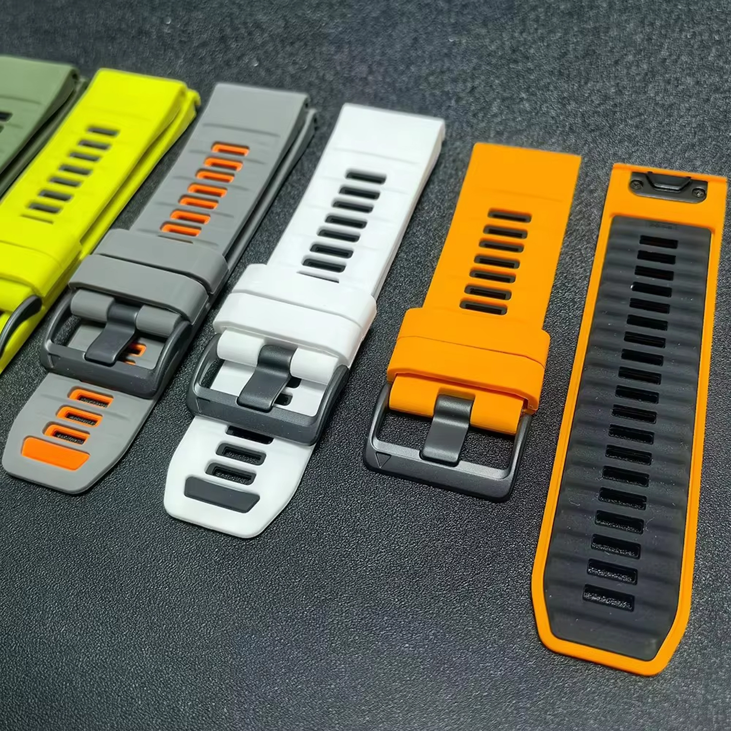 QuickFit 20mm 22mm 26mm Strap  - مراجعة Silicone Watch Band 22Mm وسعره